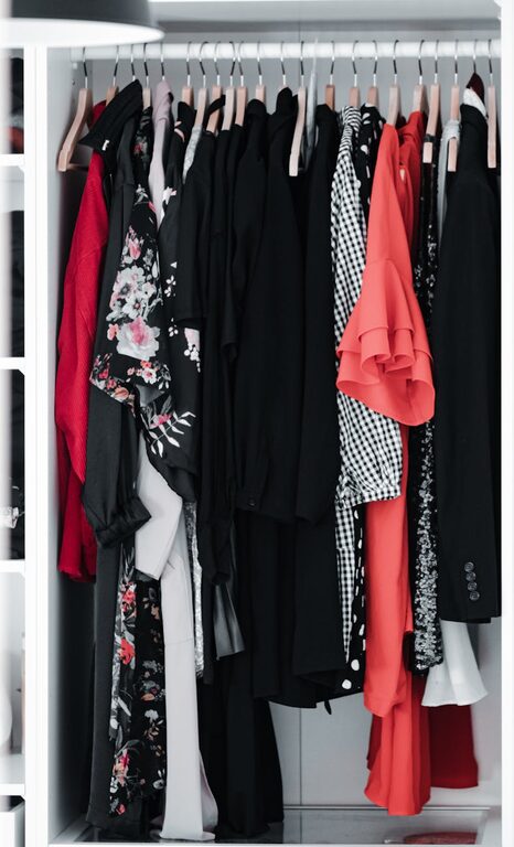 How to Store Seasonal Clothes Efficiently and Save Space